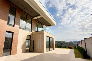 Коттедж с видом на взлетную полосу