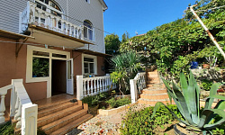 Продается уютный дом в Адлере