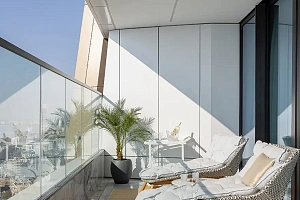 Дизайнерская квартира в морской стилистике с ...