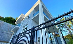 Коттеджи с видом на море