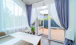 Продаю дом в  центре Сочи.