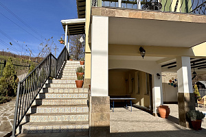 Вилла в средиземноморском стиле - маленькая И...