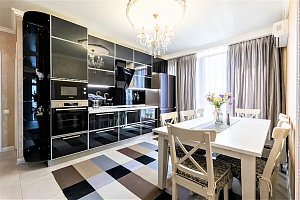 Трехкомнатная квартира с дизайнерским ремонто...