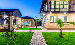 Роскошный особняк в Европейском стиле