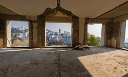 Продается не достроенный коттедж в г. Сочи. 