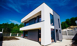 Коттедж с дизайнерским ремонтом,мебелью.техни...