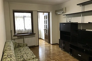 Отличная двухкомнатная на макаренко