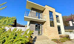 Дом с ремонтом и мебелью