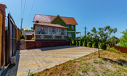Шикарный дом в Сочи в спальном районе