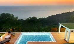 Коттедж с прямым видом на море