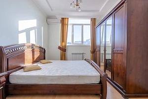 Продам просторную двухкомнатная квартиру с ди...