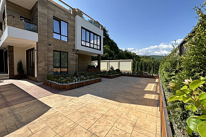 Дом с ремонтом и мебелью