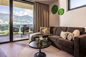 Лес и горы в окружении Вашего апартамента 