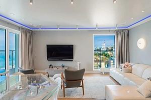 Квартира в элитном комплексе на берегу моря.