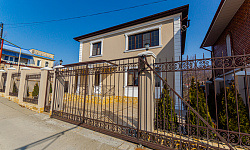 Жилой дом в центре Сочи