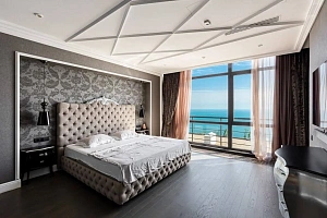 Пентхаус с потрясающей террасой и панорамным ...