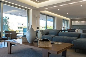 Двухуровневый пентхаус в Сириусе