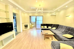 Продаю квартиру в престижном комплексе города...