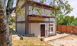 Уютный дом с ремонтом в Адлере. 