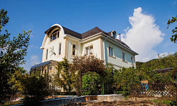 Дом-усадьба