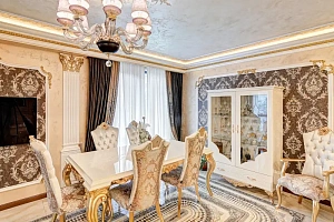 Дизайнерская квартира в центре Сочи