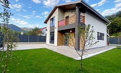 Новый дом в красивом месте