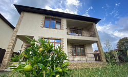 Коттедж с участком 7 соток