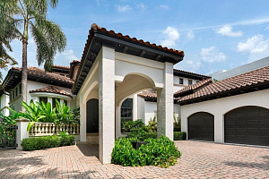 Дом с прекрасными видами на море и горы