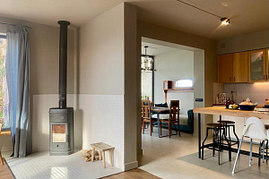 Роскошный дом с дизайнерским ремонтом 