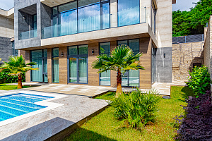 Вилла с ремонтом и своим спортзалом в Мацесте