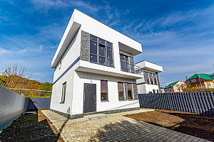 Шикарный дом в современном стиле Хай-Тек