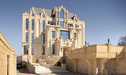 Шикарная усадьба с прямым видом на море