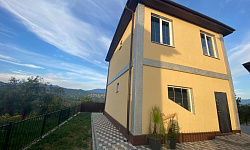 Недорогой дом с красивым видом