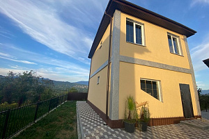 Недорогой дом с красивым видом