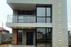 Коттедж с бассейном в 10 минутах от моря