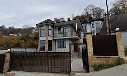 Уютный дом для семьи с видом на море. 