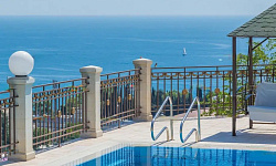 Вилла в срединземнаморском стиле