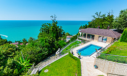 Резиденция с видом на море