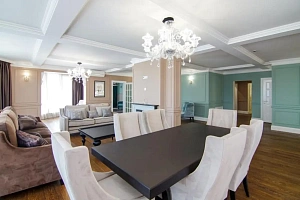 Большая квартира на берегу моря