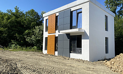 Коттедж у лесного массива