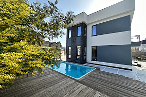 Коттеджый поселок недалеко от аэропорта