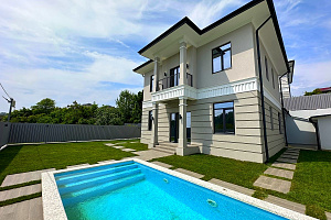 Новый дом с ремонтом и мебелью