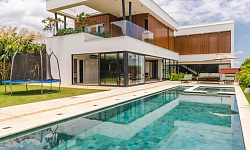 Вилла на берегу черного моря 