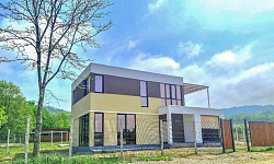 Дом в красивом месте