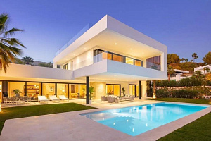 Классная вилла с панорамным видом.