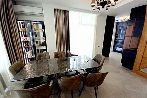 Квартира с видом на море.