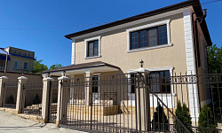 Прекрасный дом с ремонтом в Сочи