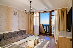 Квартира на берегу моря