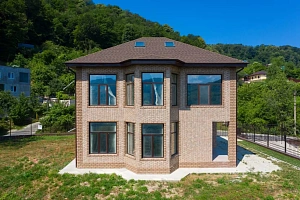 Дом с ремонтом и шикарным видом 