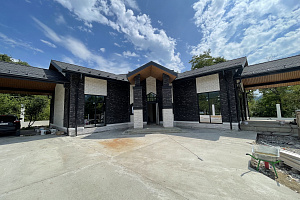 Роскошный особняк со вторым светом. 